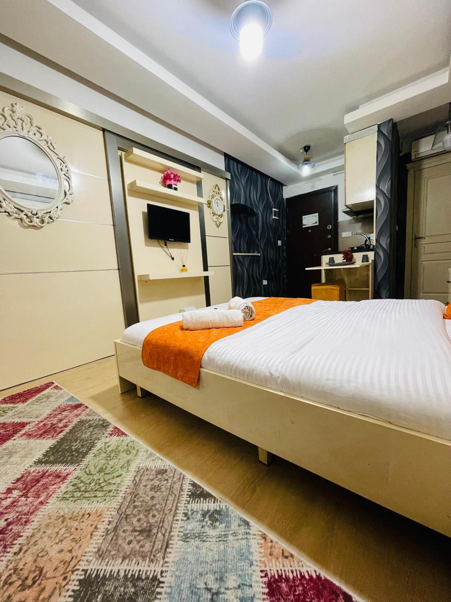 Taksim Orange * Istambul